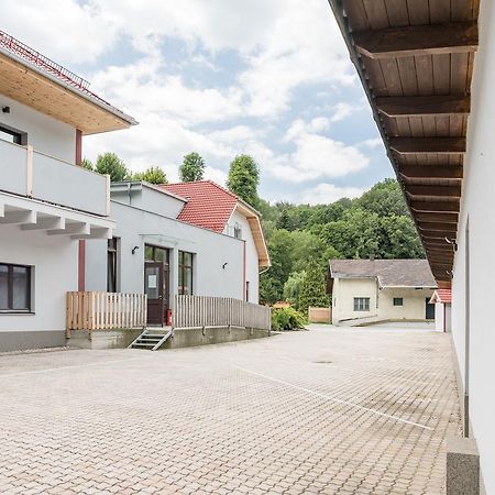 Smart Liv'In Laabnerhof Laaben Exterior foto