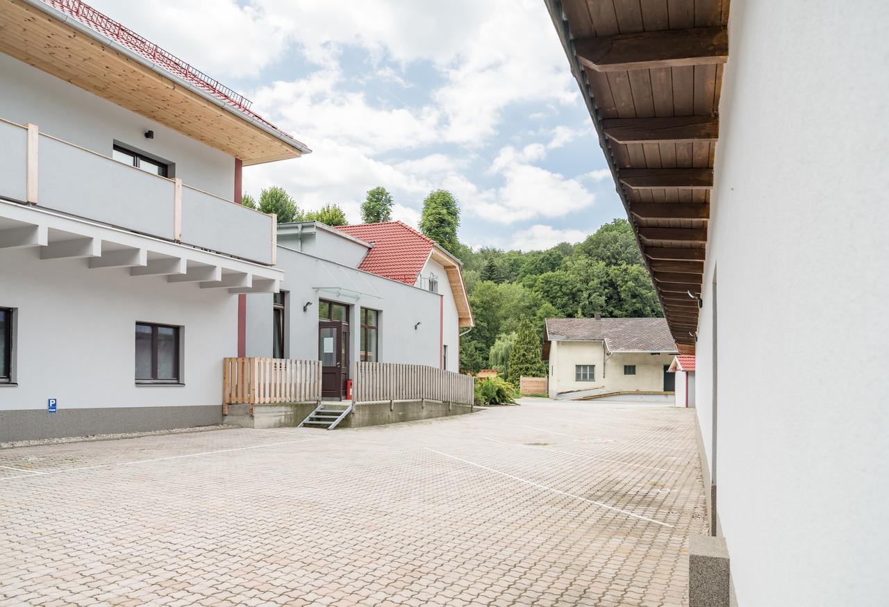 Smart Liv'In Laabnerhof Laaben Exterior foto